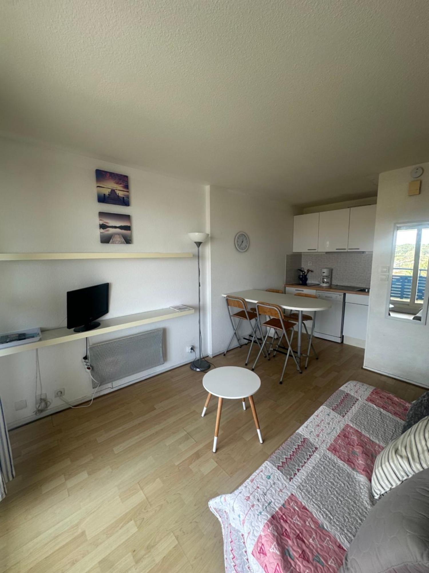 Bleu Marine Apts 拉卡诺 外观 照片